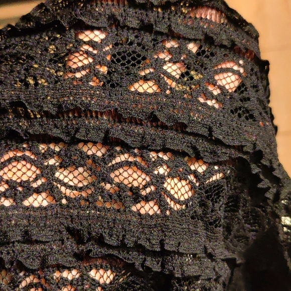 H&M Lace cropped top - Picture 4 of 4
